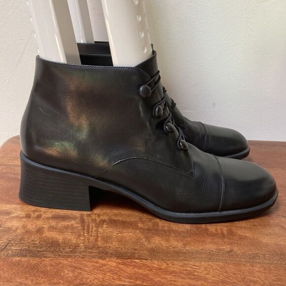 Women Leather Button Boots Size 10 - Picture 3 of 11